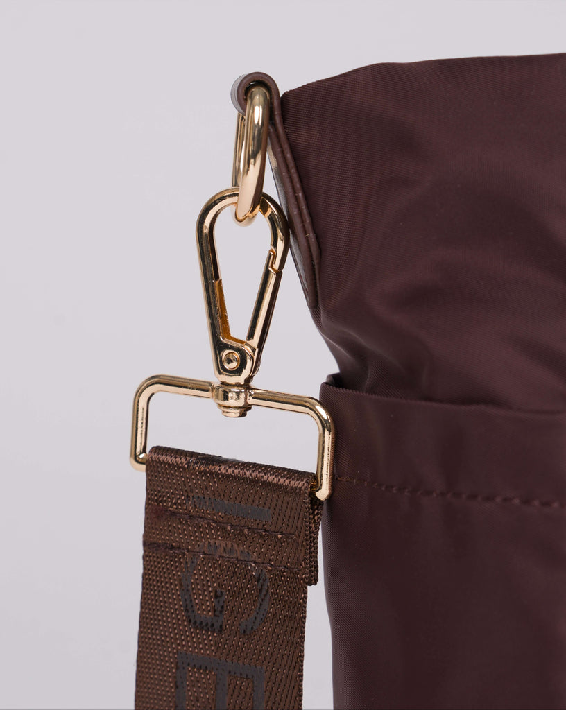 Kaigeo Mocha durable tote bag with adjustable strap