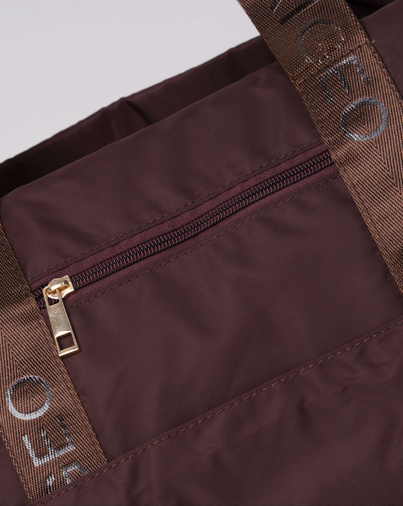 Kaigeo Mocha brown tote bag with zipper and handles